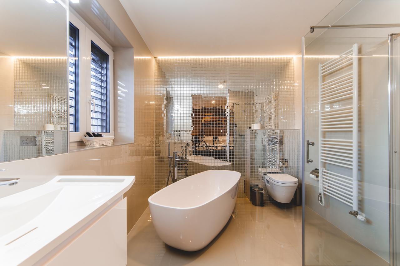 אוסטרבה Silesia Residence מראה חיצוני תמונה Bathroom