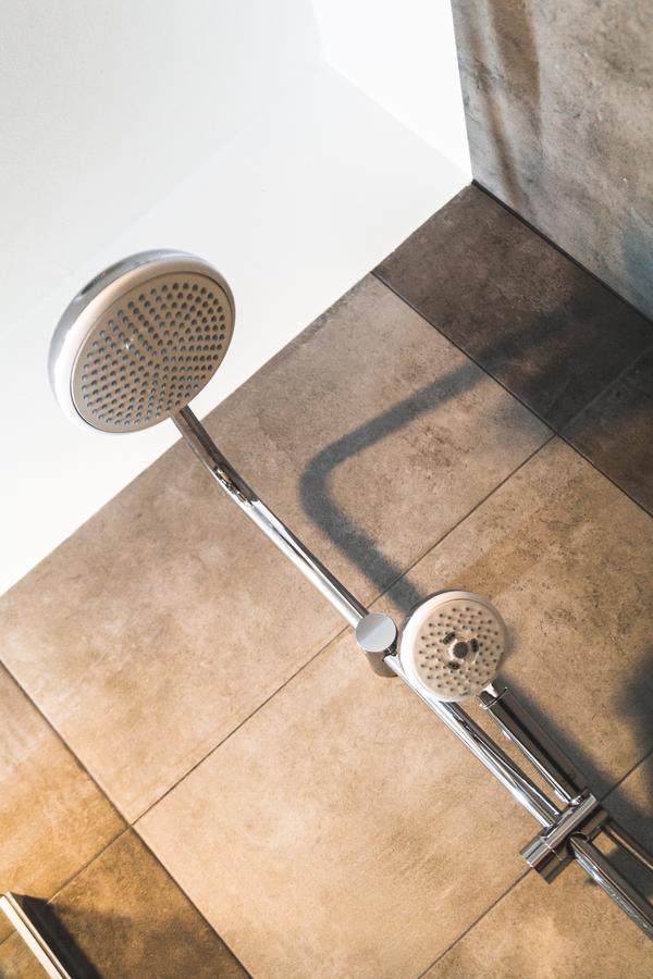 אוסטרבה Silesia Residence מראה חיצוני תמונה A shower